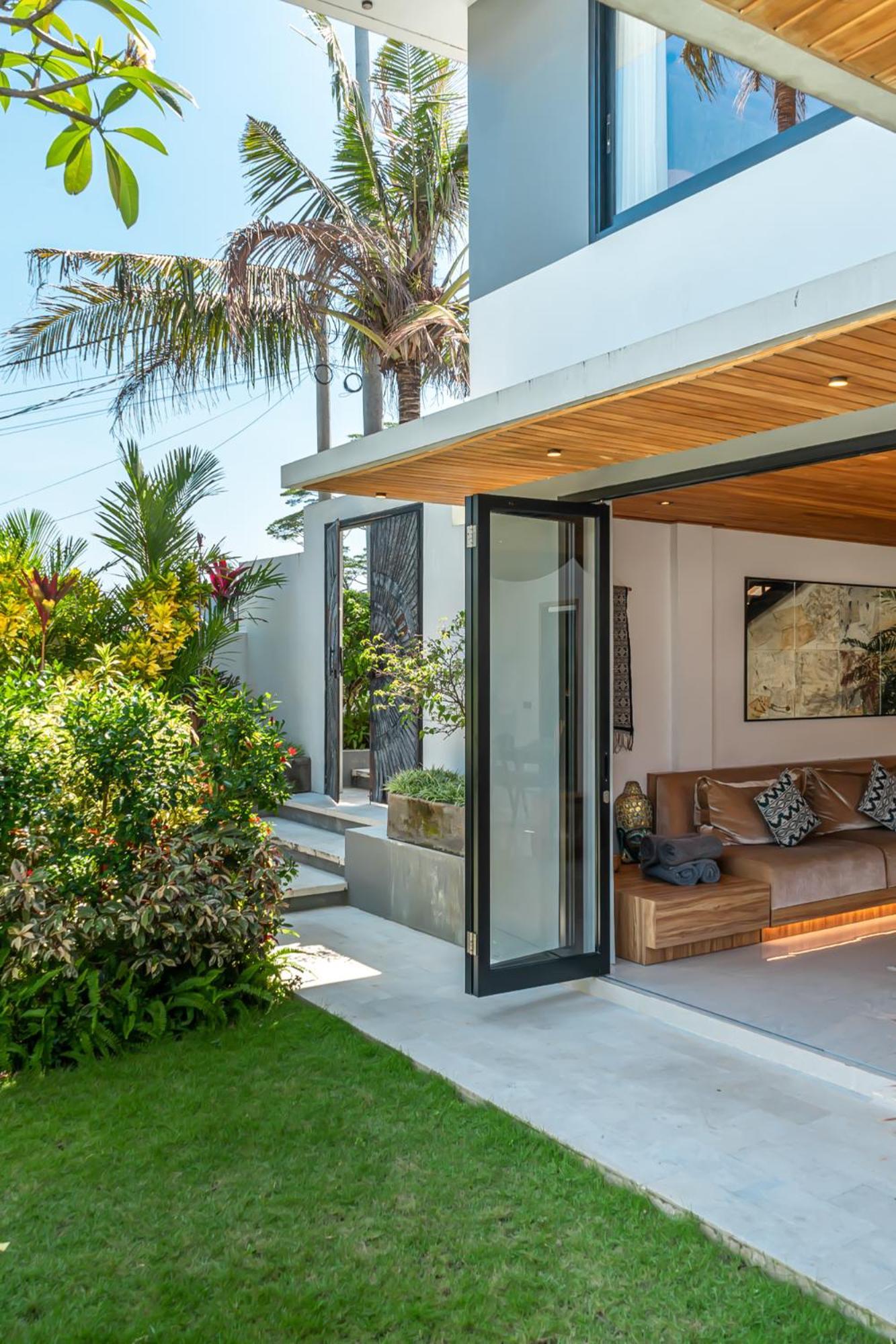 Villa Arunika - Stylish Tropical 2Br Villa Close To Nyanyi Beach! Selemadeg Exteriér fotografie
